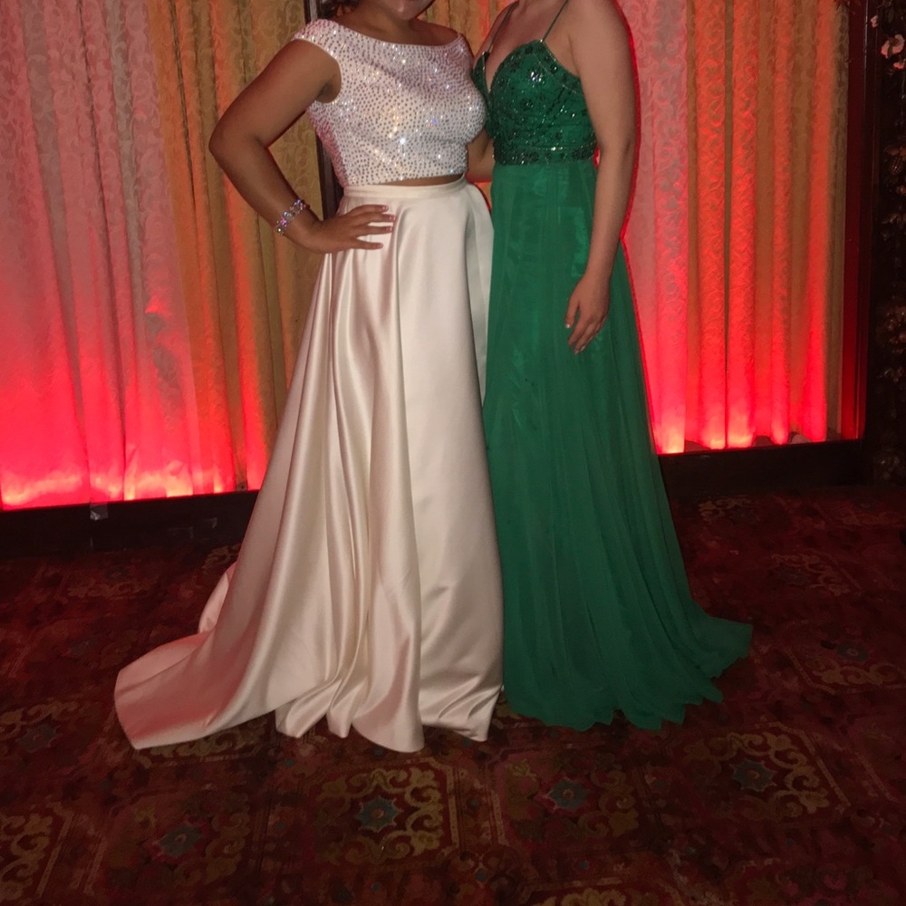 Dave & Johnny Green Prom Dress